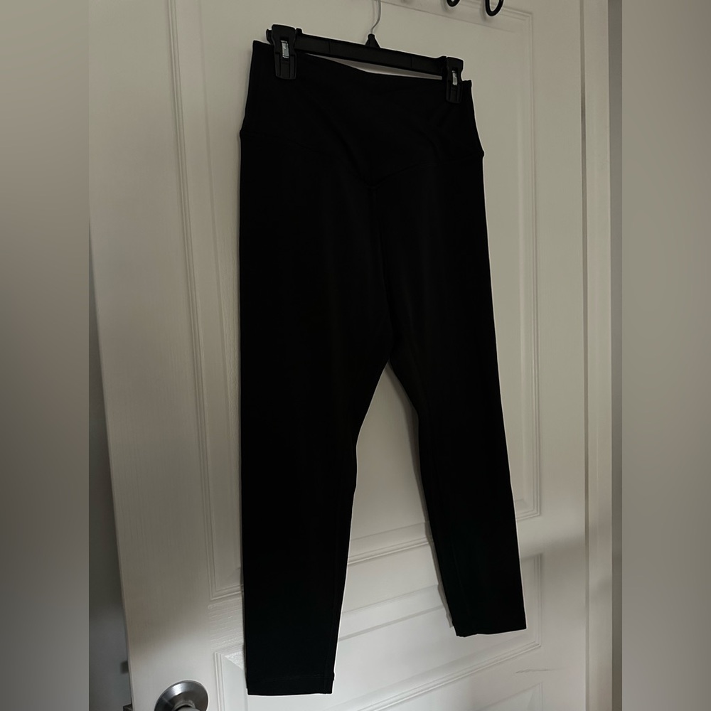 Black Victoria’s Secret Crossover Leggings